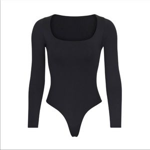 Skims xxs-xs onyx black bodysuit